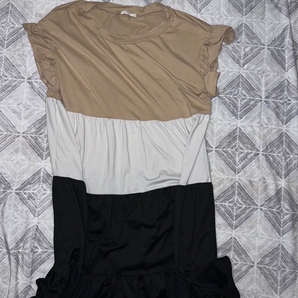 Colorblock Ruffle Sleeve Dress